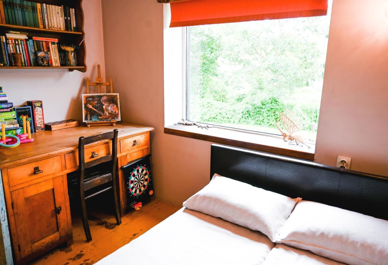 Vila Idilliska Latgaliesu Lauku Maja Ar Melno Pirti Aglona Exteriér fotografie